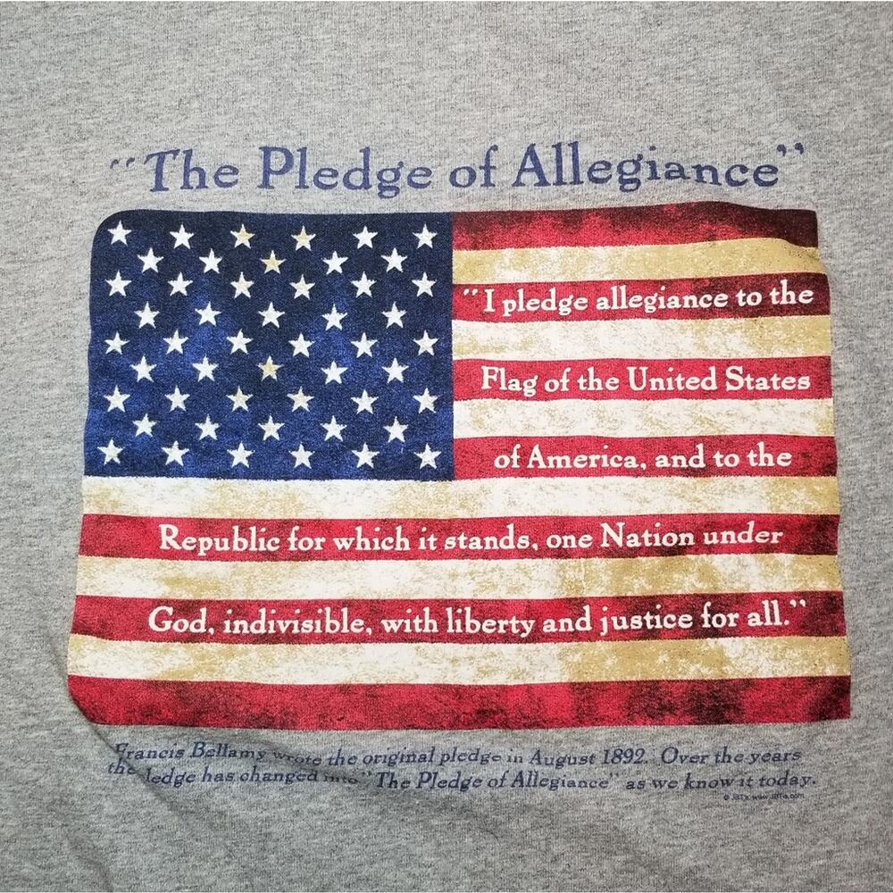 USA Pledge of Allegiance XXL men's gray short sleeved t-shirt. Never worn.